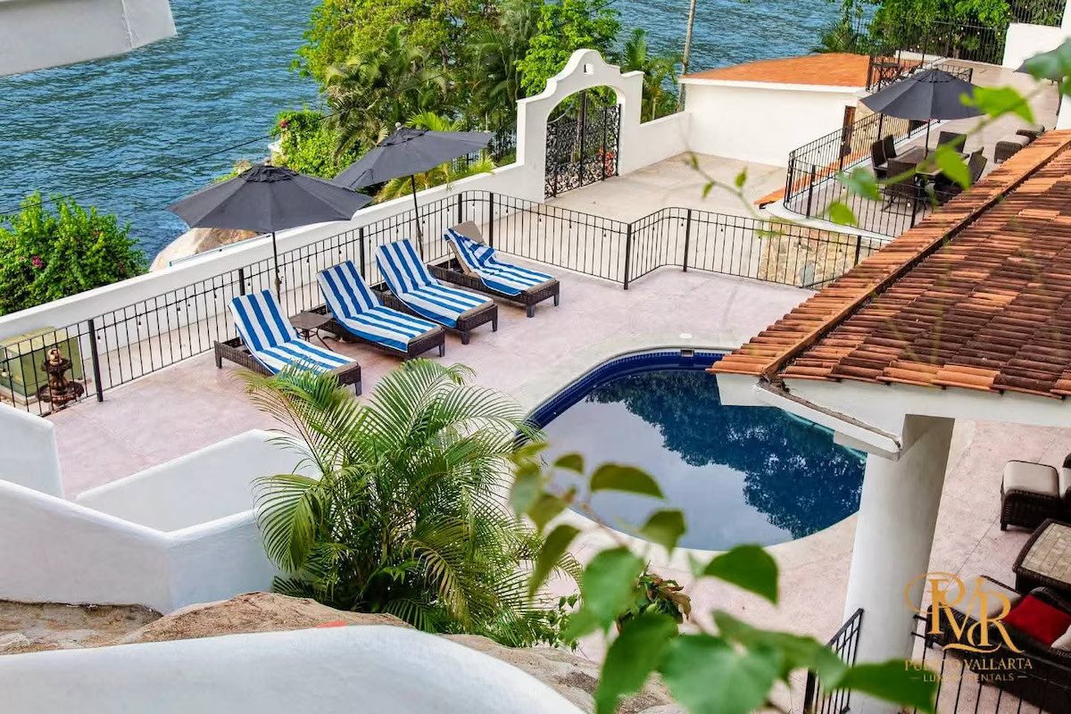 Home in Boca de Tomatlán